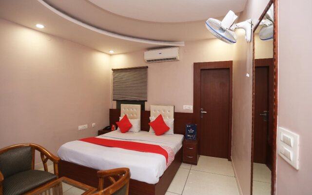 OYO 7831 Hotel King's