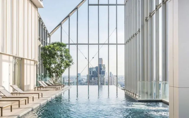 Hyde Sukhumvit 11 By Favstay