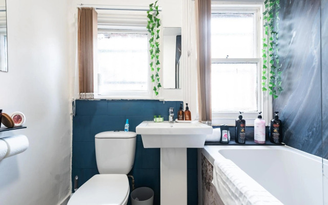 Favour Spacious Inn By Jesouth