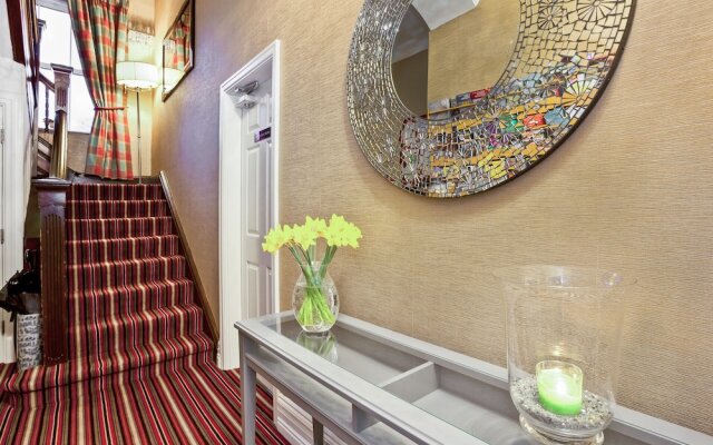 Bowness Bay Suites - Adults only