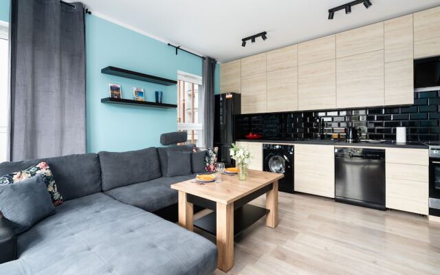 Mateckiego Apartment by Renters