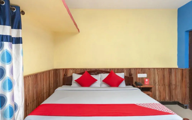 OYO 18694 Limra Residency