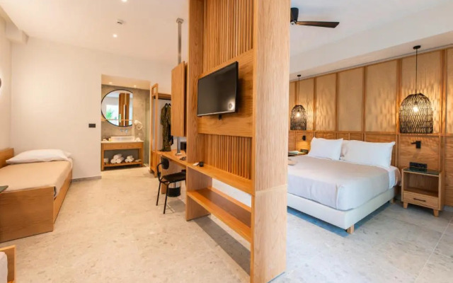 Relax Hotel