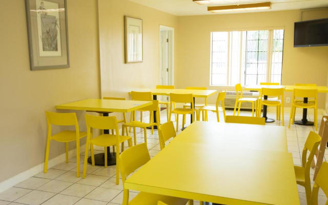 Anaheim Carriage Inn