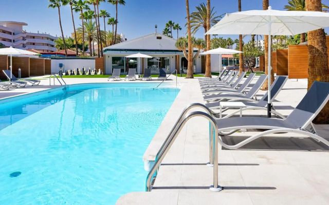 Sanom Beach Resort - Adults Only