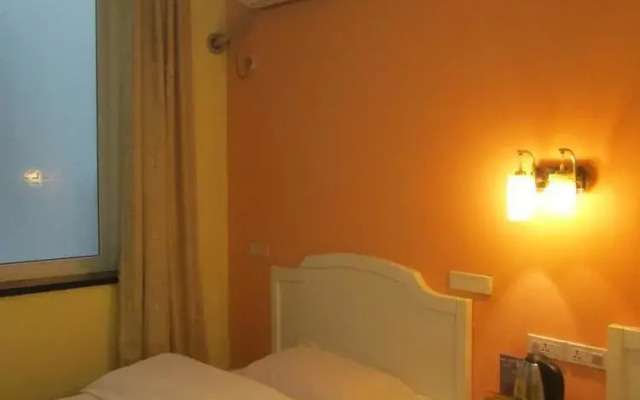 Yangshuo Romantic Hostel