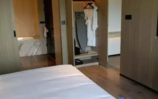 Yunlu Hotel (Southwest International Trade City, Guanshanhu District, Guiyang)