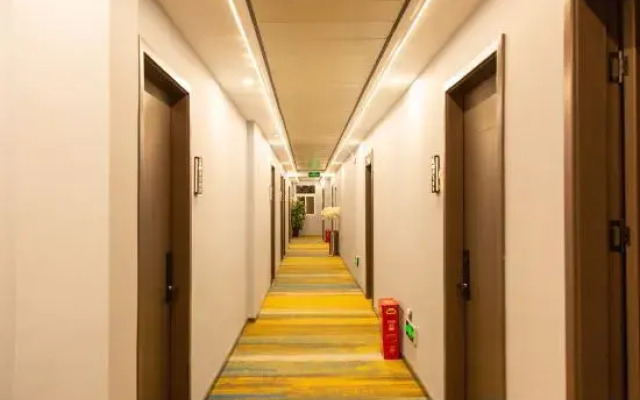 Xinghai Hotel