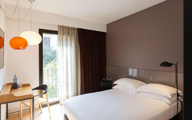 Alexandra Barcelona Hotel, Curio Collection by Hilton