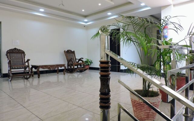 Hotel Rajmahal Roorkee