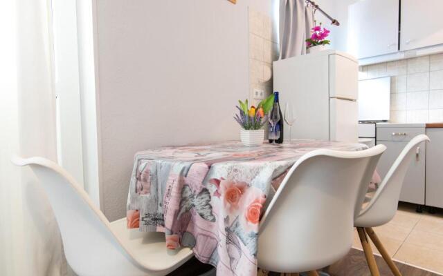 Apartment Marinko