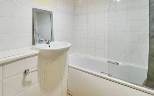 Host Stay Bingley Court