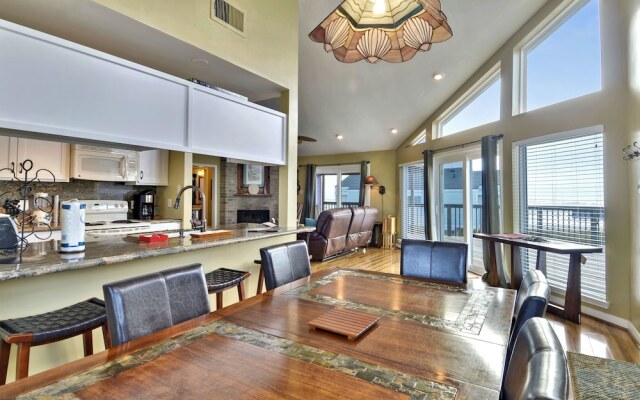 A Sunny Sandbar 3 Bedroom Home