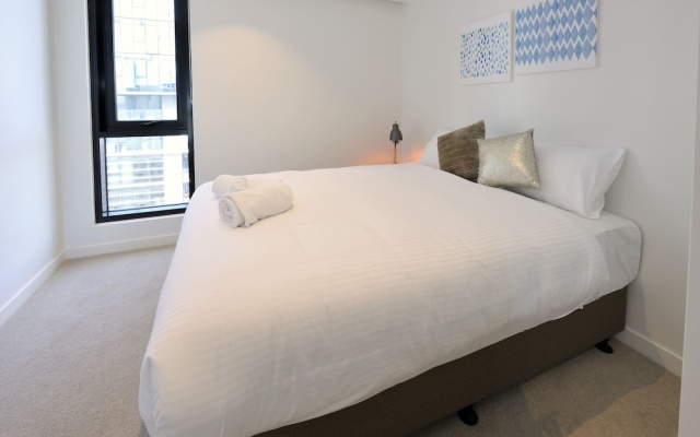 Melbourne Southbank Platinum Tower Apartment – Guest Rooms – Melbourne