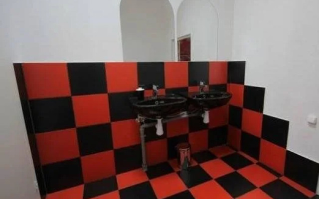 Другой Хостел