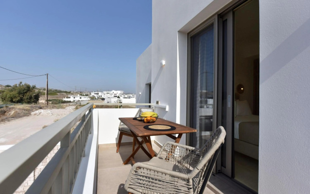Anais Milos Suites