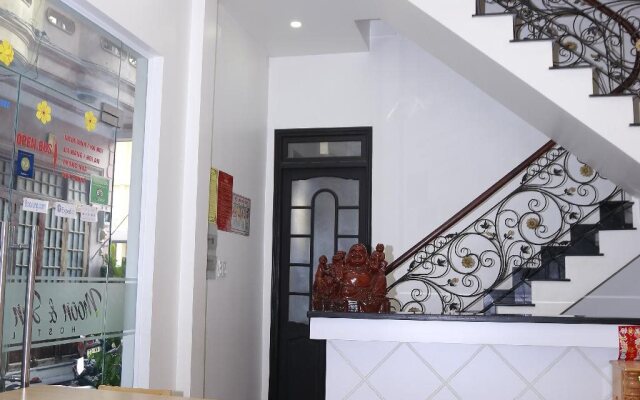 Moon & Sun Hotel