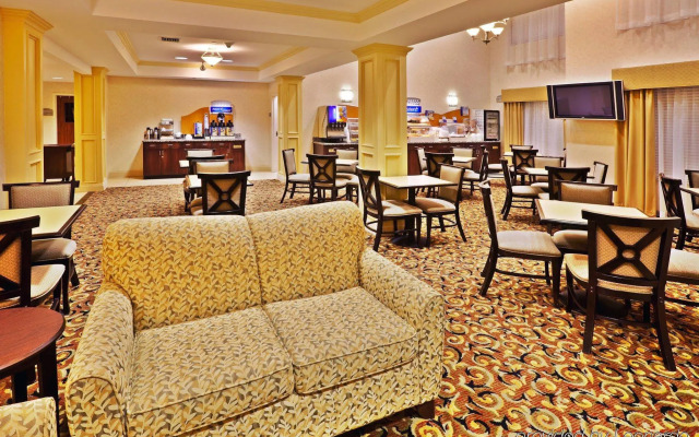 Holiday Inn Express Hotel & Suites Muskogee by IHG