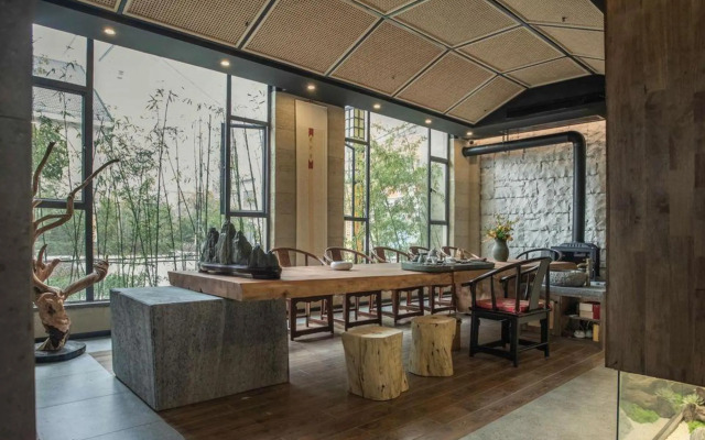 Xiaoyin Yisu Hostel