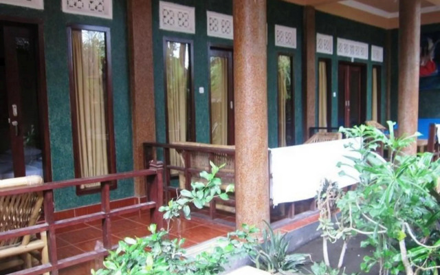 Banana Leaf Bungalows