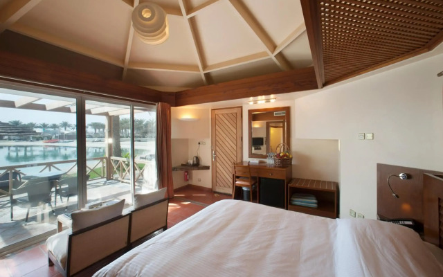 Al Bander Hotel & Resort