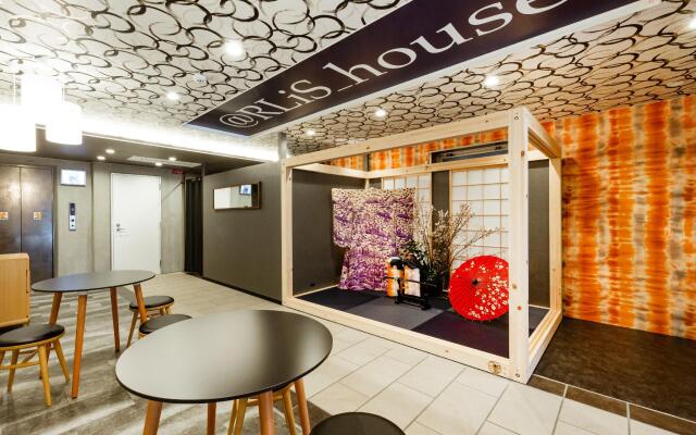 RLis house Tsutenkaku