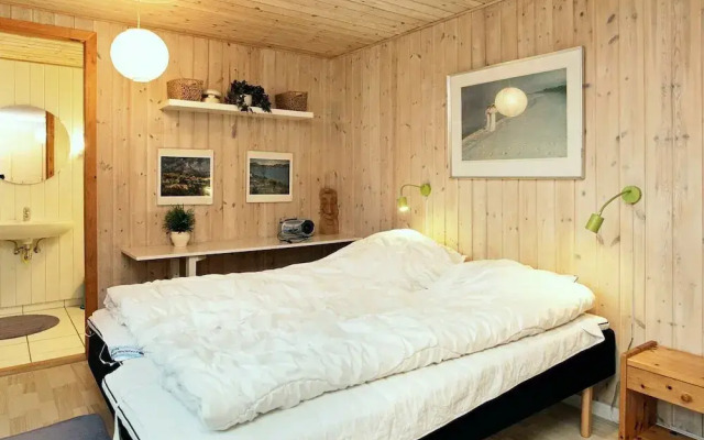 Cozy Holiday Home in Oksbøl near Beach