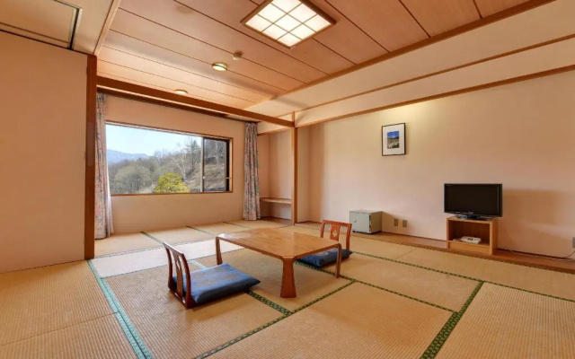 Oze Iwakura Resort Hotel – Guest Rooms – Katashina