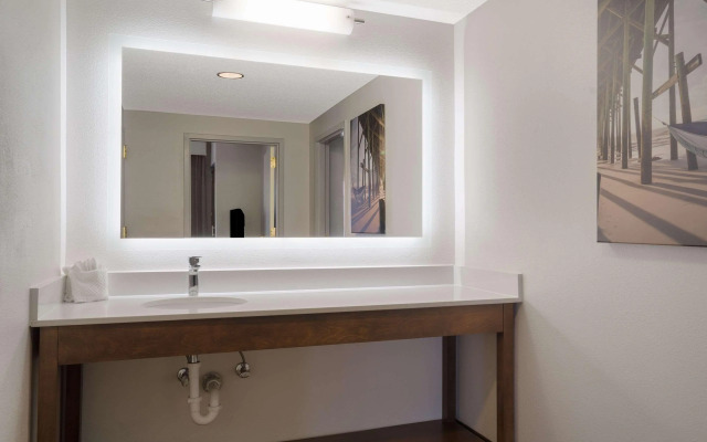 MainStay Suites Wilmington - University Area