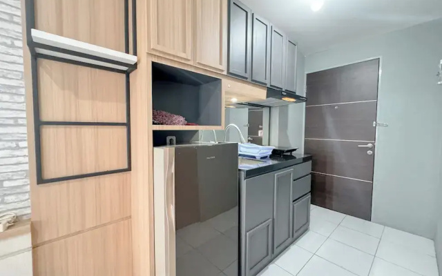 Comfortable Living Studio At Tamansari Prospero Apartment