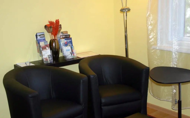 Arriva Balcony Studio