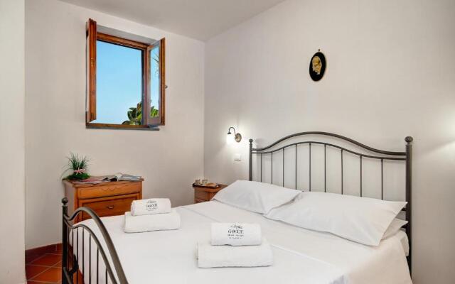 Ginestra Bianca House by Gocce