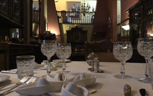 Whistletree Manor