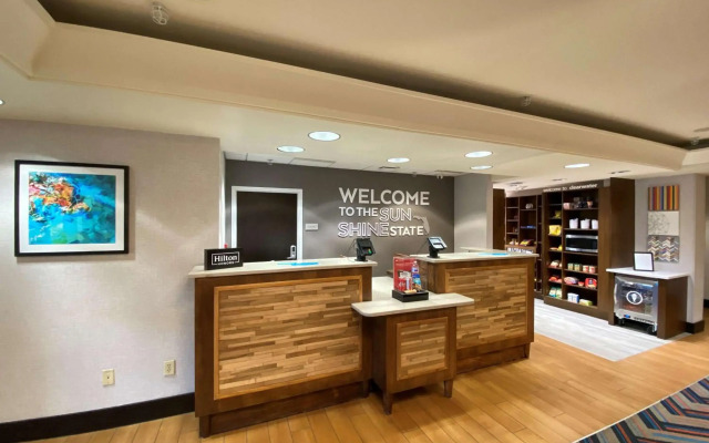 Hampton Inn & Suites Clearwater/St. Petersburg-Ulmerton Road, FL
