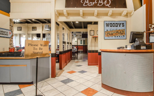 Travelodge by Wyndham Prince Albert