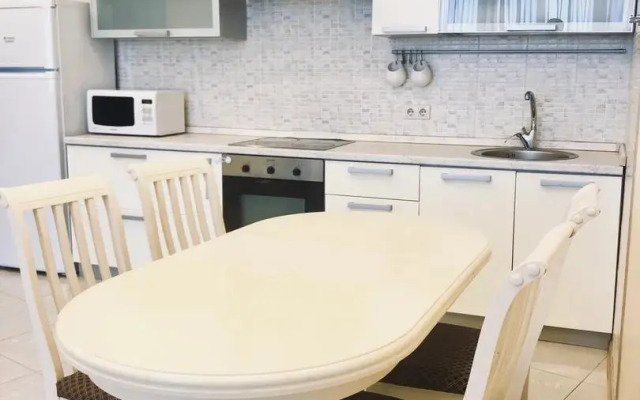 Апартаменты на площади Гагарина 6/87