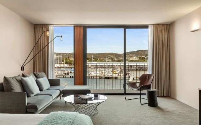 MACq 01 Hotel