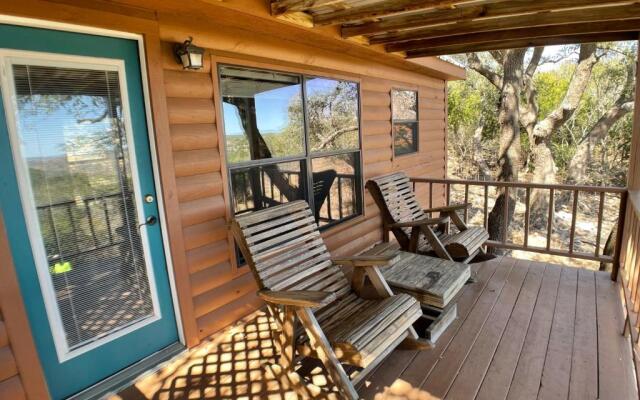Walnut Canyon Cabins