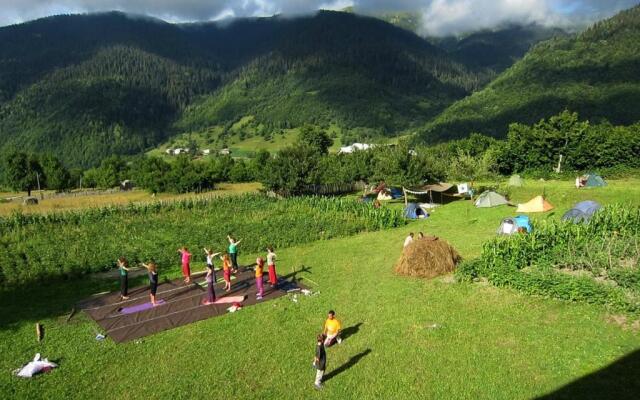 Peak Mazeri Guest House