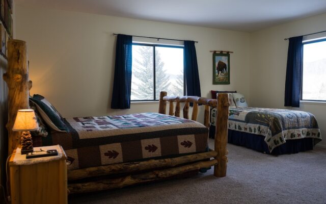 Buffalo Peaks B&B