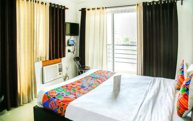 Fabhotel Eleanora