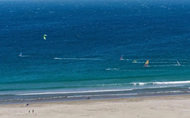 HARRINGTON Gerroa 4pm check out Sundays