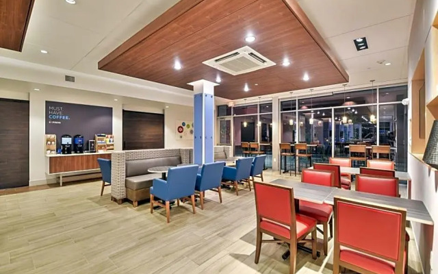 Holiday Inn Express & Suites Lehi - Thanksgiving Point