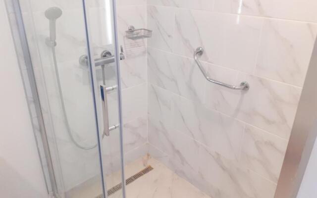 STUDIO ON 42th FLOOR - ORBI CITY