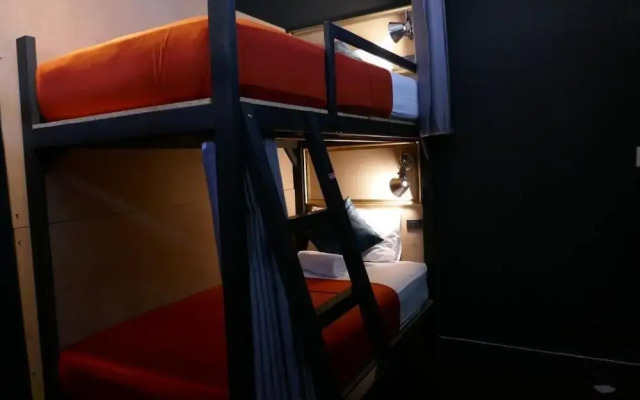 2Street Hostel at Surathani - Adults Only