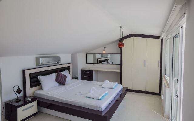 Villa Motion 2 by Akdenizvillam