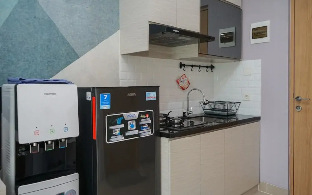 Fancy And Comfy Studio At B Residence Apartment