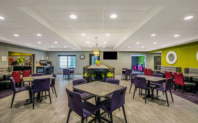 La Quinta Inn & Suites by Wyndham Kearney