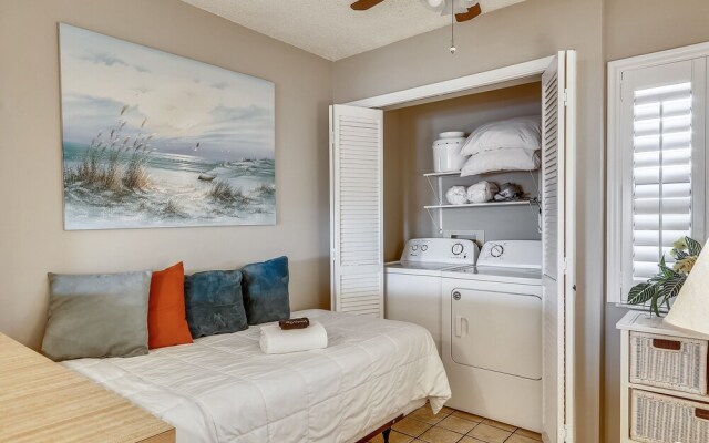 Inlet Reef 617 2 Bedroom Condo by RedAwning