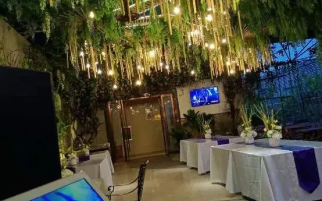Yiyang Hotel (Yiling Wanda Plaza, Yichang Three Gorges Enterprise Base)